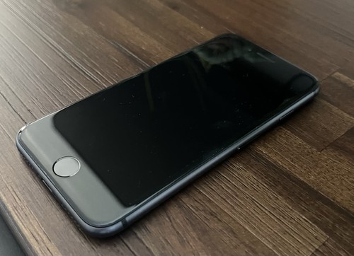 Apple iphone 64gb black - 8,